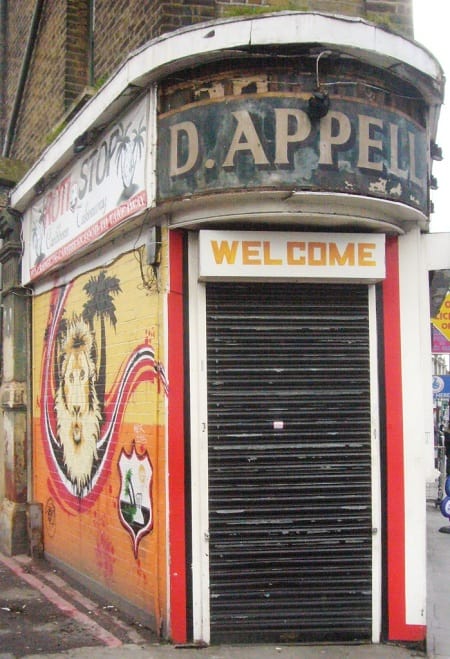 Hand-painted shop fascia for D.Appell
