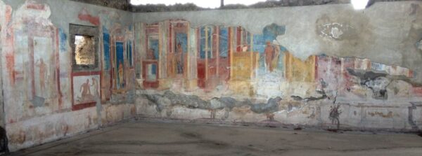 Painting on walls in Pompeii & Herculaneum