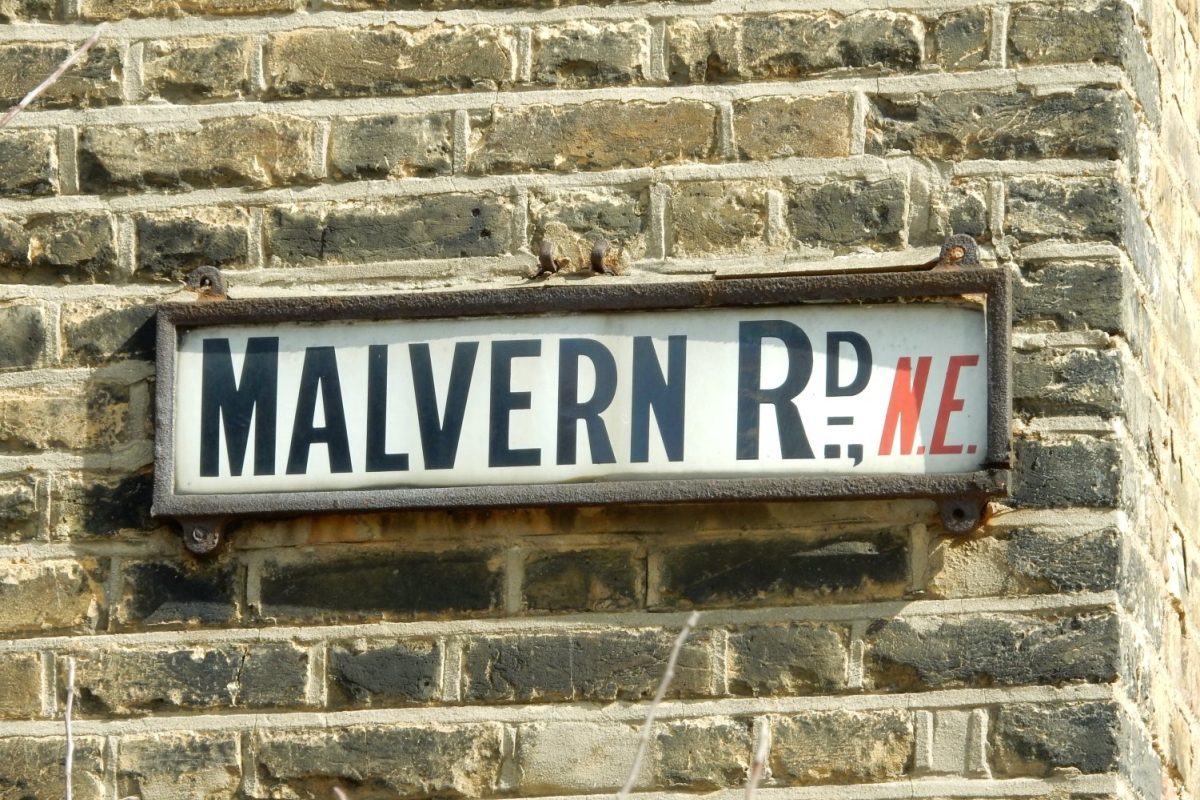 N.E. Signs | Ghostsigns
