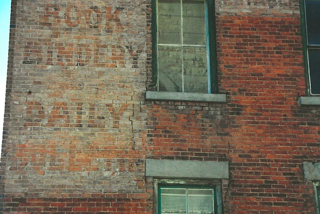 Fading painted sign for a book bindery. drawn from the New York State Ghost Signs photographed by Margherita Fabrizio.